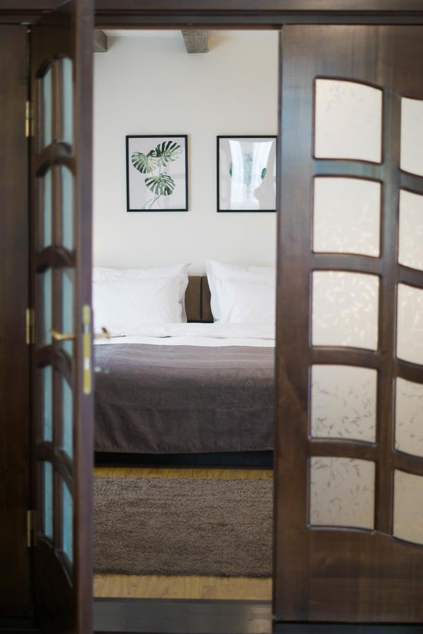 Hotel Nest Drobeta Turnu Severin Exterior foto