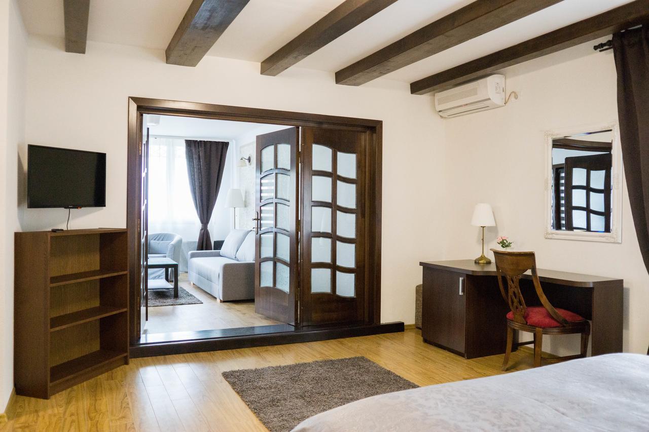 Hotel Nest Drobeta Turnu Severin Exterior foto