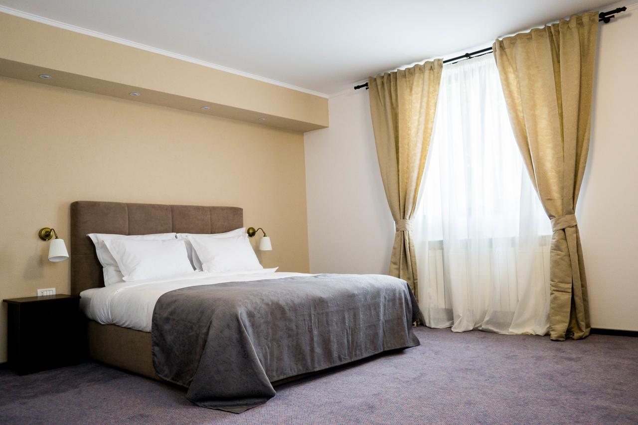 Hotel Nest Drobeta Turnu Severin Exterior foto