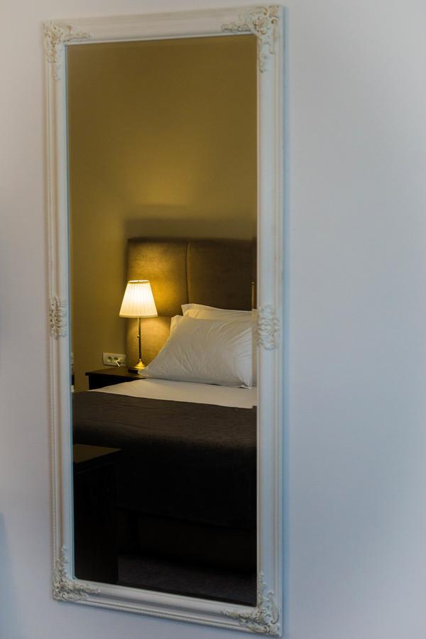 Hotel Nest Drobeta Turnu Severin Exterior foto
