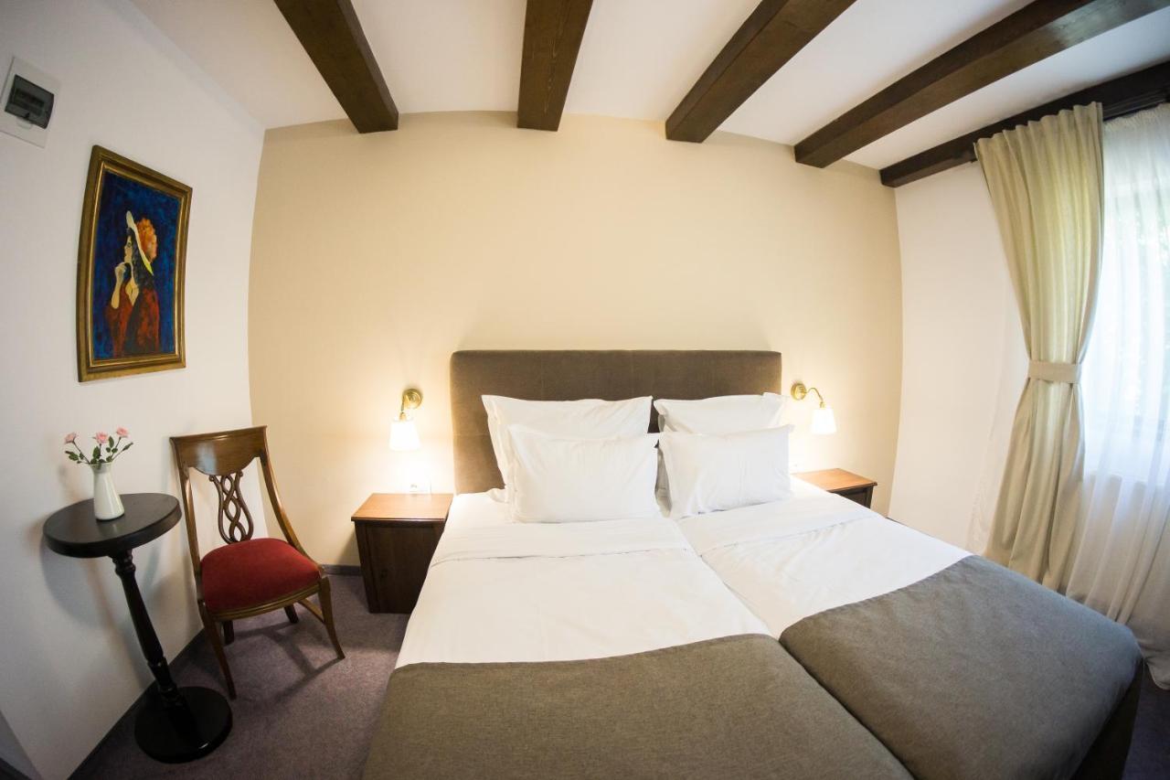 Hotel Nest Drobeta Turnu Severin Exterior foto