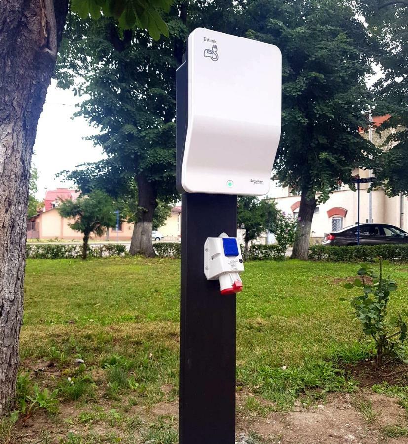 Hotel Nest Drobeta Turnu Severin Exterior foto